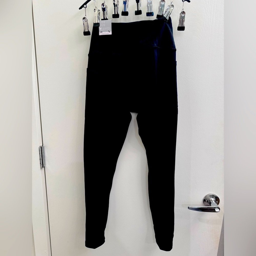 🔥NWT🔥VS LEGGINGS